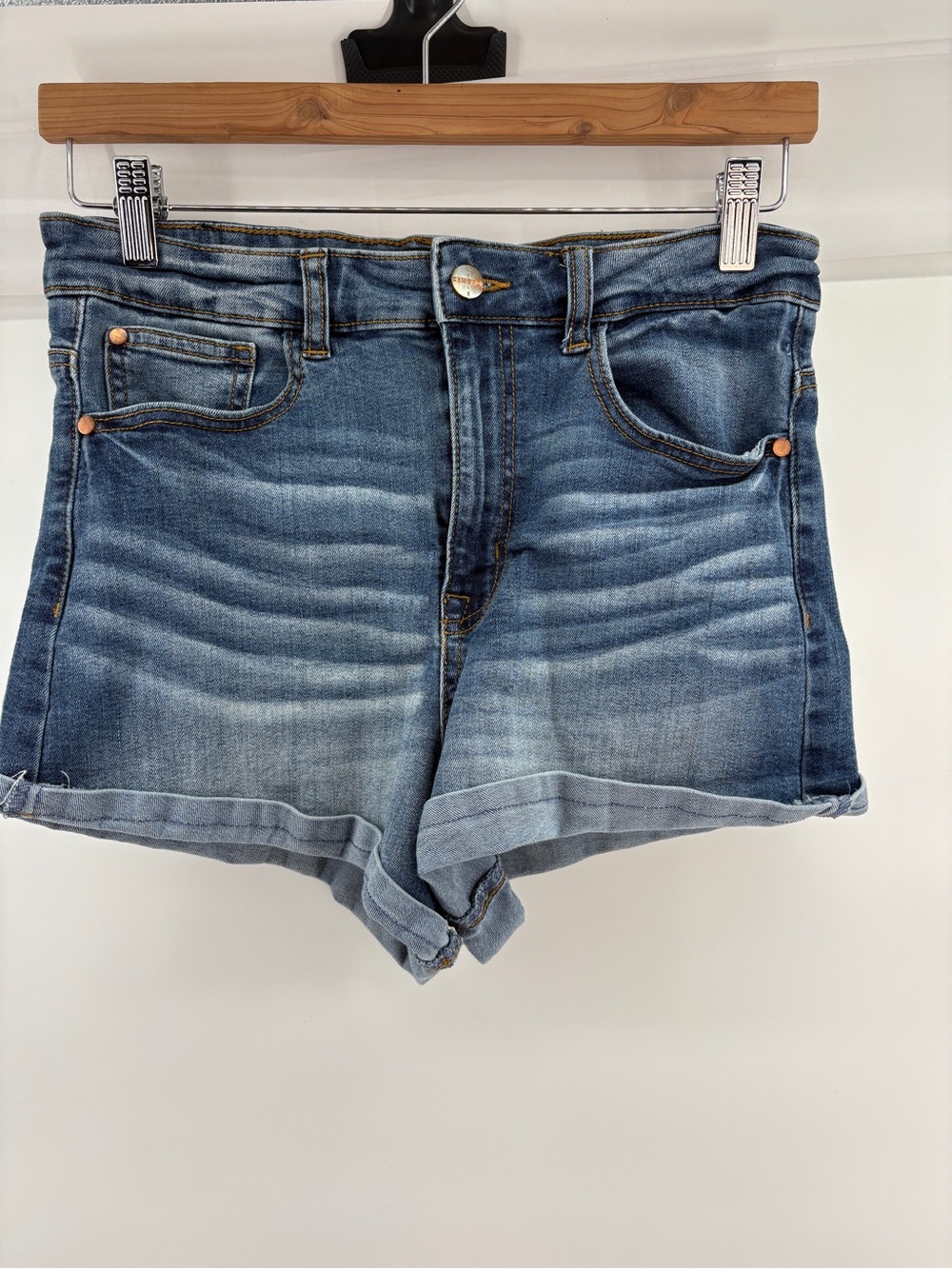 Kendall + Kylie Icon Shorts Juniors 13/31 Blue Denim Cuffed Stretch Jean Shorts